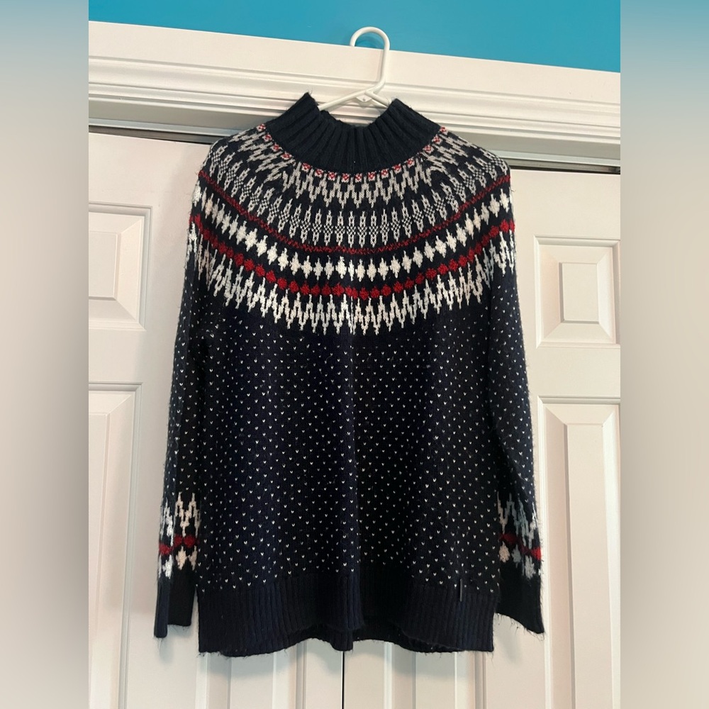 Women’s Eddie Bauer Navy, Red, and White Fair Isle Knit Sweater